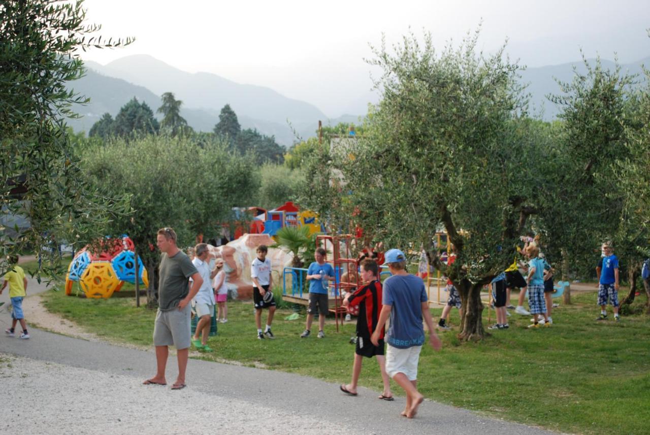 Happy Camp Mobile Homes In Villaggio Turistico Internazionale Eden Camping *